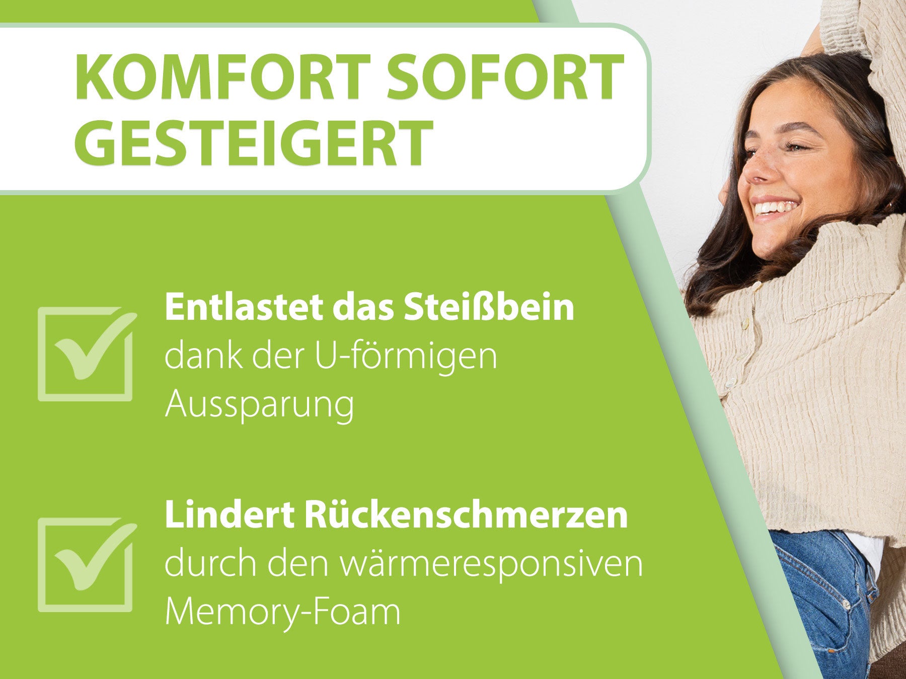 Eine glückliche Frau sitzt auf einem orthopädischen Sitzkissen von feela, das Komfort sofort steigert, das Steißbein entlastet und Rückenschmerzen durch Memory-Foam lindert.
