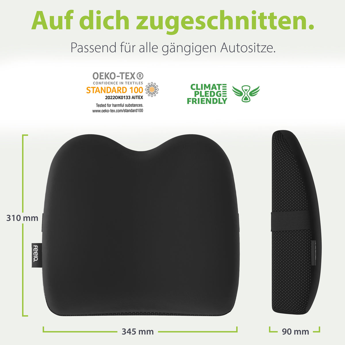 Ergonomisches, schwarzes Auto-Rückenkissen von feela, dargestellt mit Maßangaben und Zertifikaten, betont seine Universalpassform für gängige Autositzgrößen, OEKO-TEX® Standard und Klimaschutz-Engagement. (Schwarz)