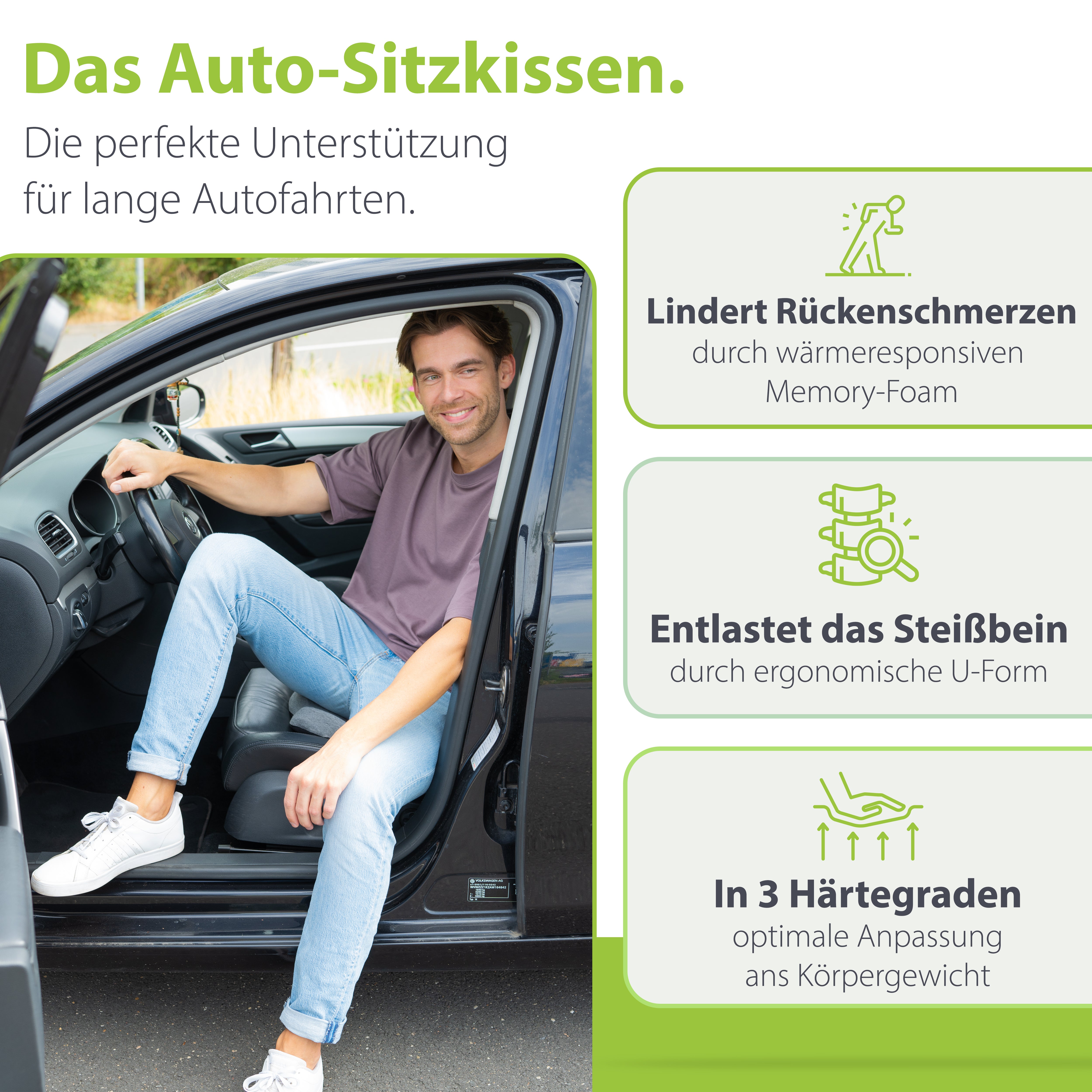 Lächelnder Mann sitzt im Fahrersitz eines Autos und benutzt das Auto-Sitzkissen von feela, das Rückenschmerzen lindert, das Steißbein entlastet und in drei Härtegraden verfügbar ist.